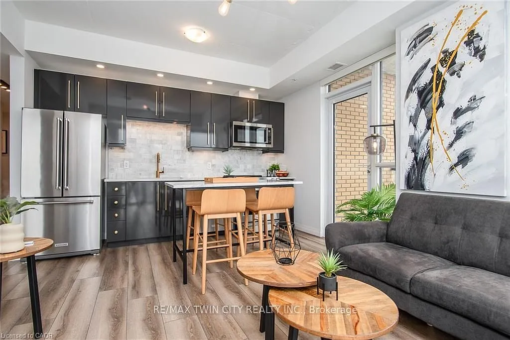 2 bed, $2,500 — Photo 2