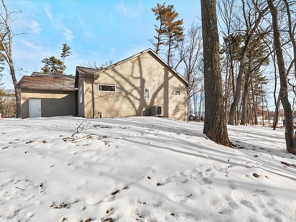 3rd image of 1108 Pinecrest Rd