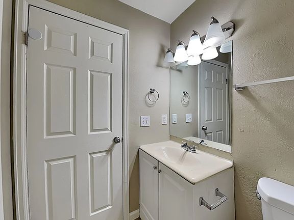 5th image of 1366 S Zeno Way