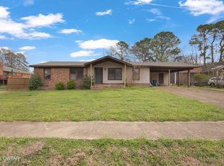 88 Cherokee Dr, Jackson, TN 38301