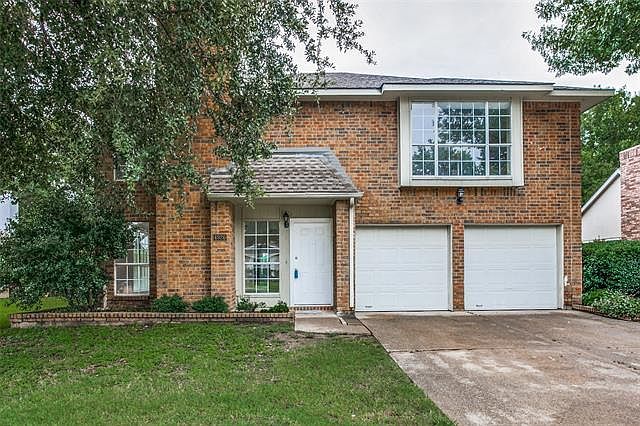 1st image of 4926 Oak Hollow Dr