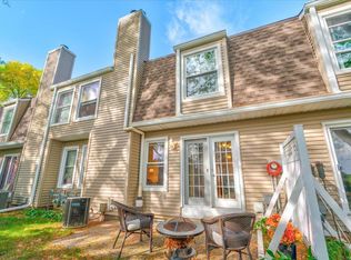 476 Basswood Ave #476, Verona, WI 53593