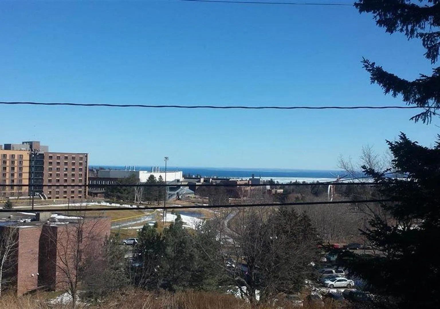 Duluth, MN - 4 bedroom - 2 bathroom — Photo 2