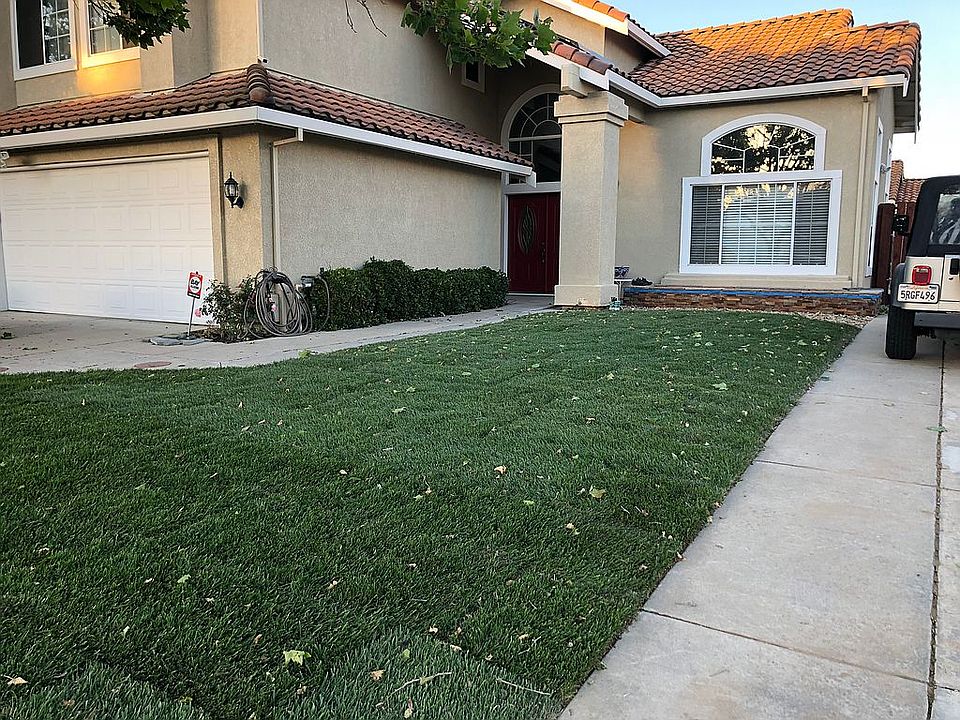 2018 New Frontyard landscape