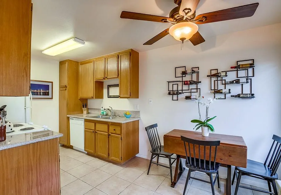 1949 Grand Ave #4