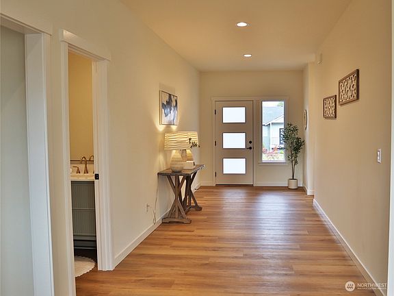 5th image of 4114 N Meridian Avenue N
