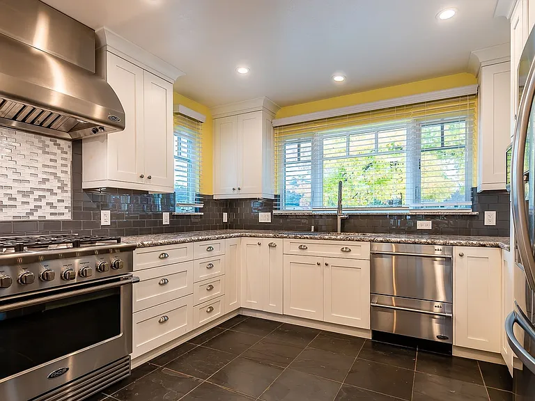 15870 Orange Blossom Ln — Photo 5