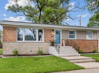 531 S Mayfair Pl, Chicago Heights, IL 60411