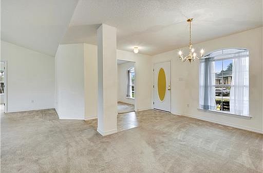 4th image of 16665 Creek Ln