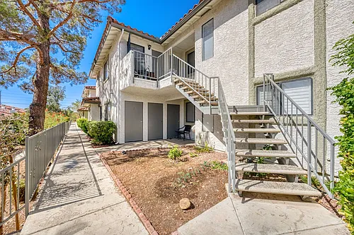 6713 W Charleston Blvd #4 Photo 1