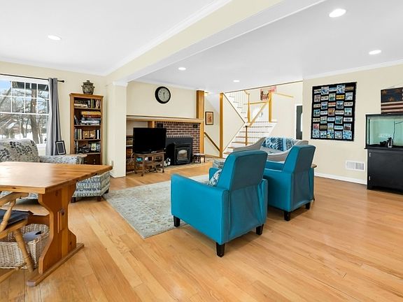 5th image of 25 Manor House Rd