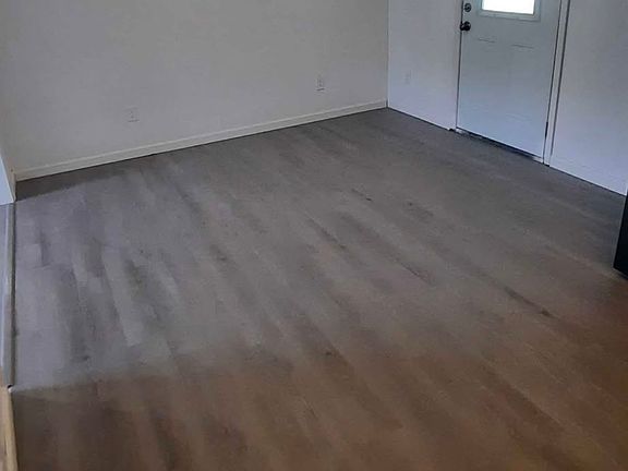 5th image of 316 Riggs Ln