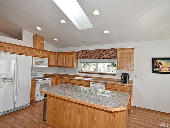 5th image of 4138 S East Camano Dr