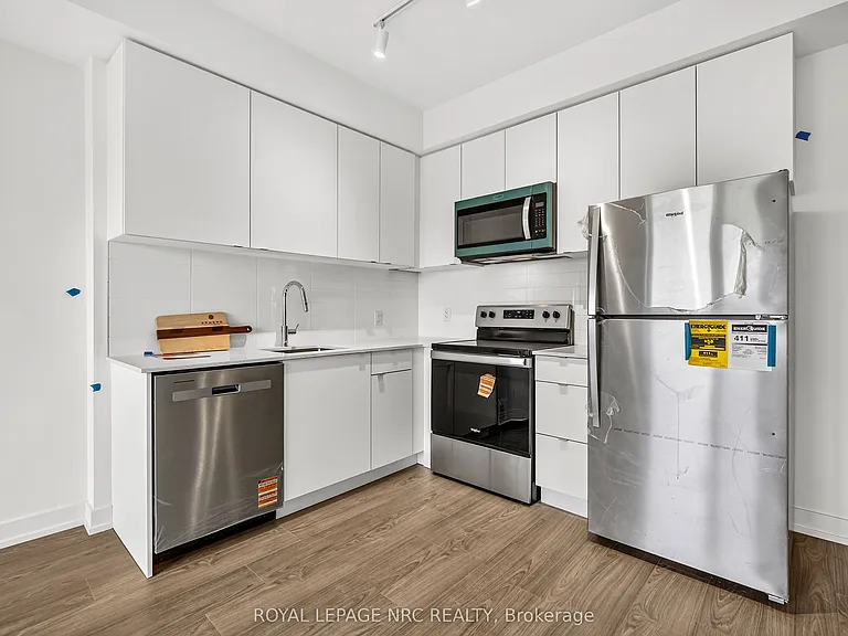 16 Melbourne Ave #312B — Photo 7