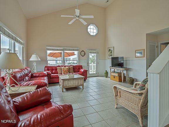 5th image of 1 Bayberry Dr