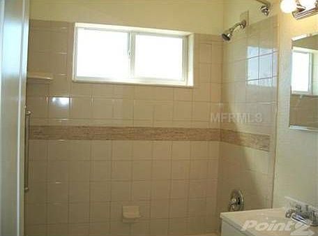 2nd image of 21520 Kenyon Ave