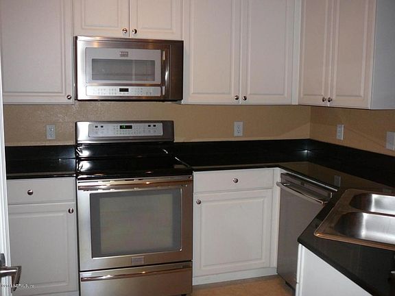 20150711181137832896000000-o