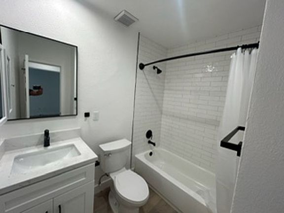 4th image of 1340 Edgewood Way #14