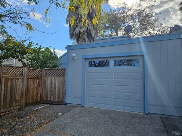 1436 Sunrise Parkway, Petaluma, CA 94954