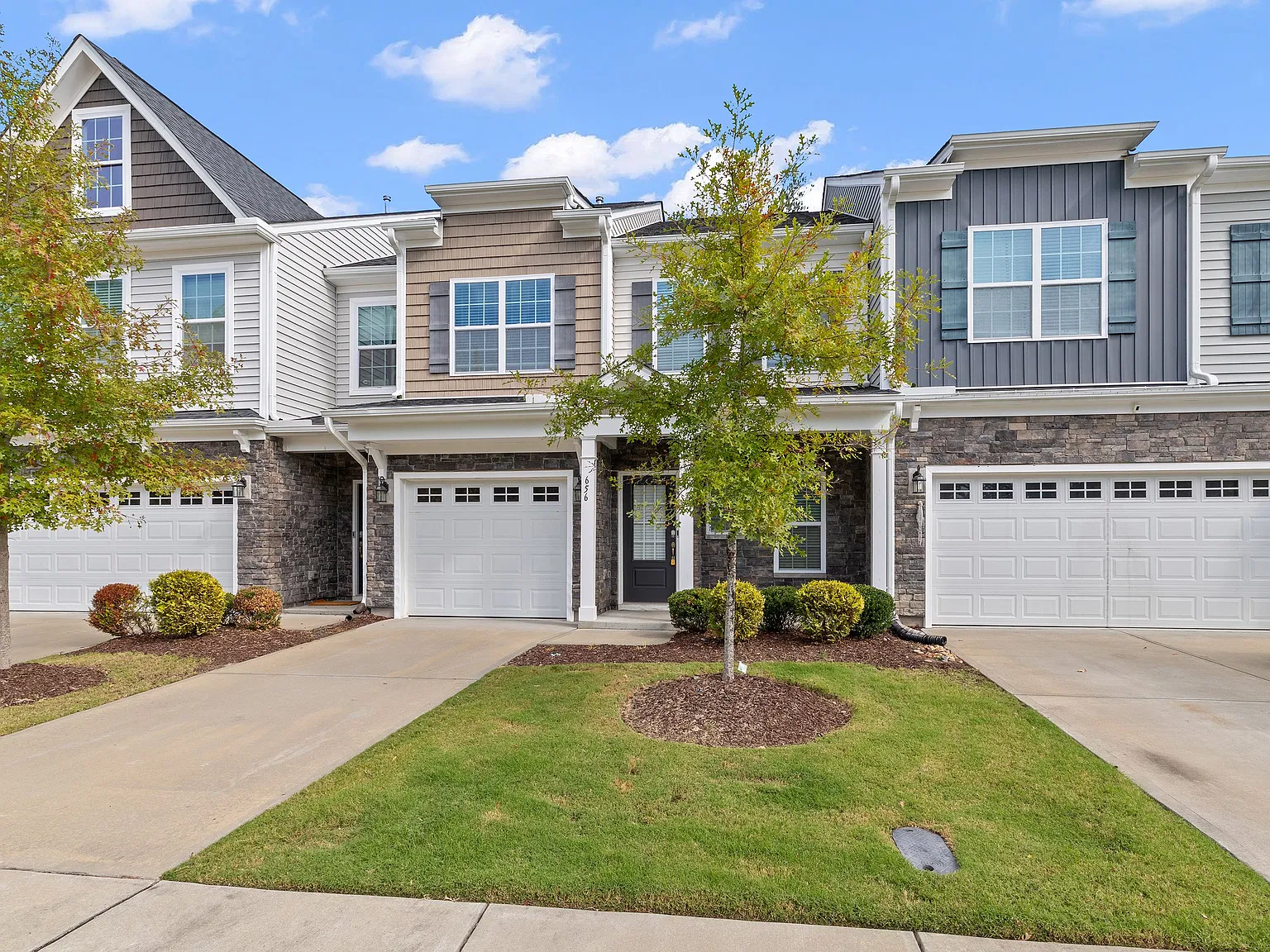 Townhome in Fuquay Varina — Photo 4