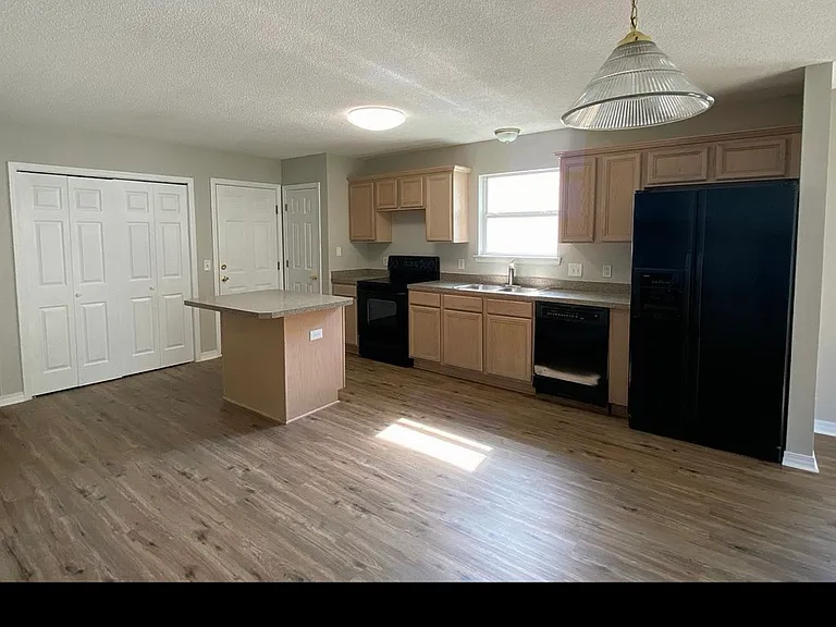 11111 Chippewa Way — Photo 3