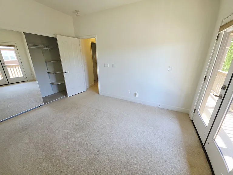 4887 Thorndike Ln — Photo 47