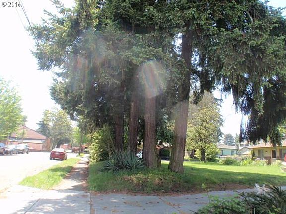 4th image of 2702 S St