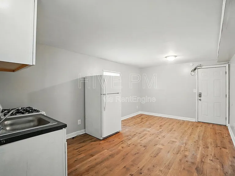 39 Wuest St #5 — Photo 7