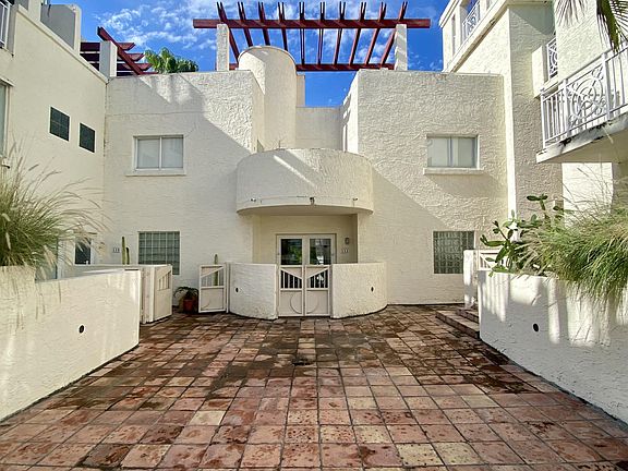 5th image of 635 Euclid Ave APT 111