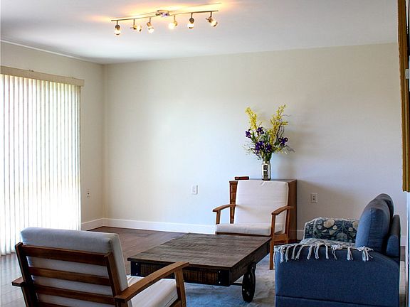 5th image of 2292 Via Puerta Unit B