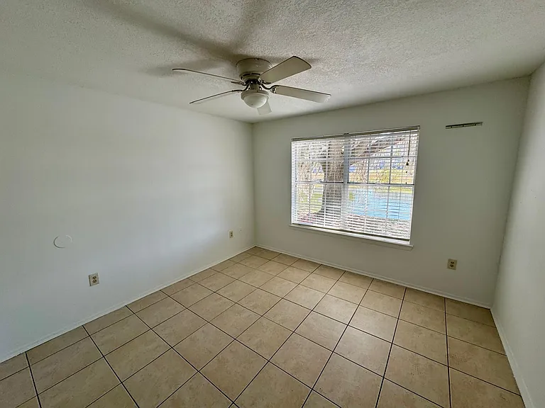 1222 Bermuda Lakes Ln #106 — Photo 9