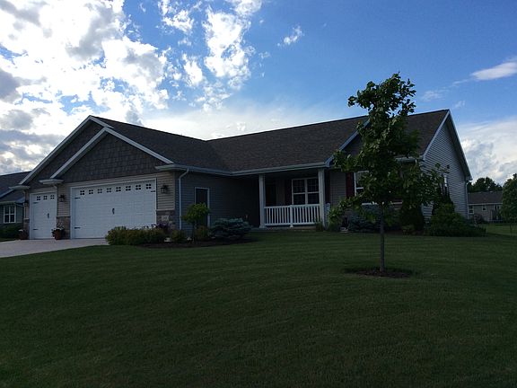 3rd image of 743 Milkweed Ct