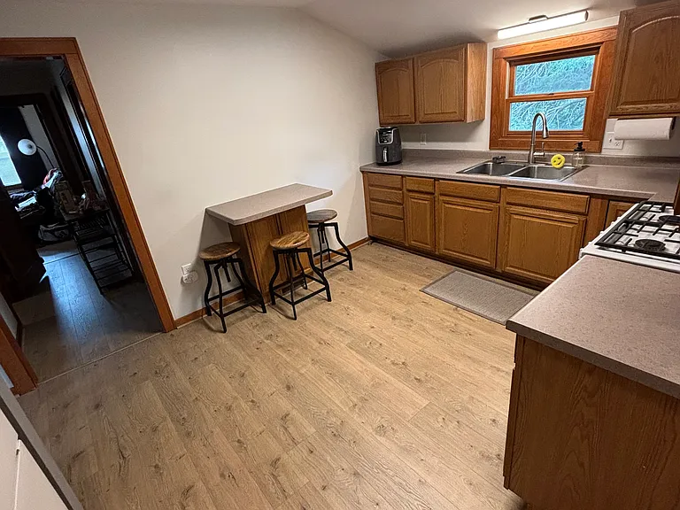 1510 Summit Ave #A — Photo 2