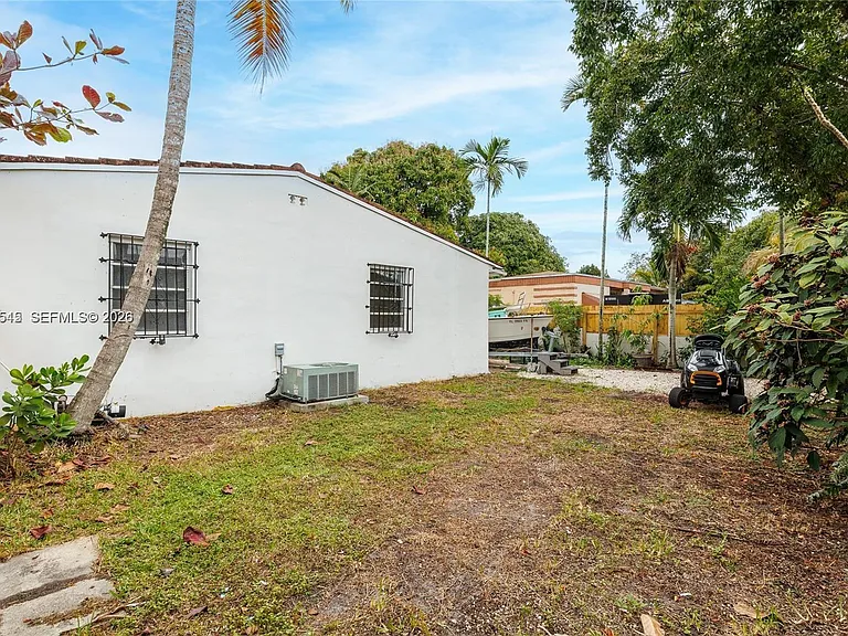 14601 NW 10th Ave #1 — Photo 9