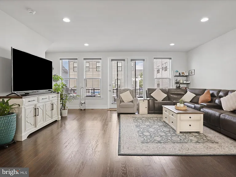 25441 Hartland Orchard Ter — Photo 5