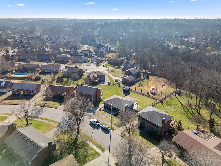 4357 Clemens Dr — Photo 44
