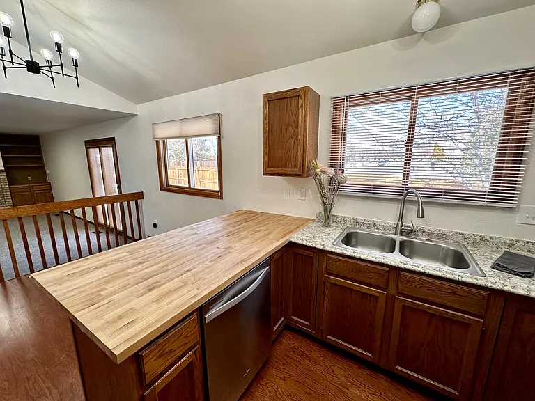 4212 Flatiron Ct — Photo 11