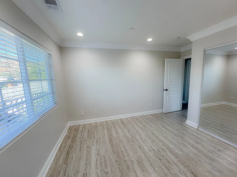 7923 Ledge Ave — Photo 22