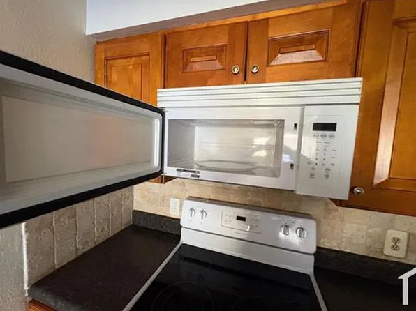 2875 Winkler Ave, Fort Myers, FL