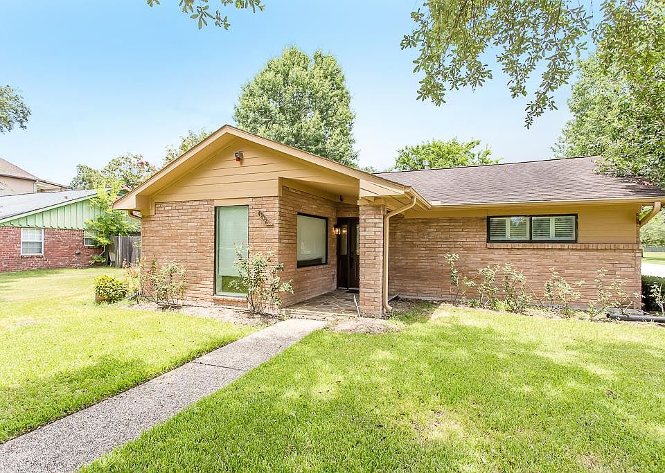 1st image of 4302 Breakwood Dr