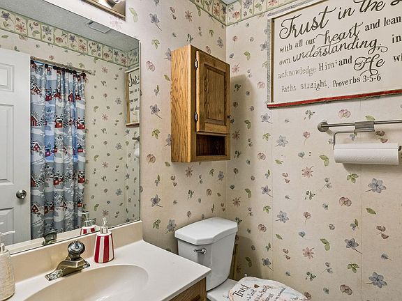 5th image of 1809 Gaylord Dr