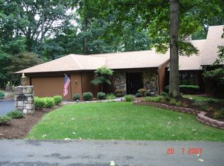 7777 Old Mill Forest Dr, Roanoke, VA 24018