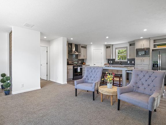 5th image of 4525 Medler Dr #8
