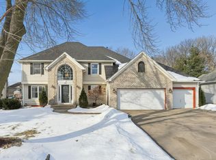 1024 Tamberwood Trl, Woodbury, MN 55125
