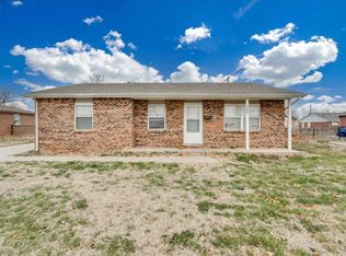 1608 E Catalina St, Wichita, KS 67216