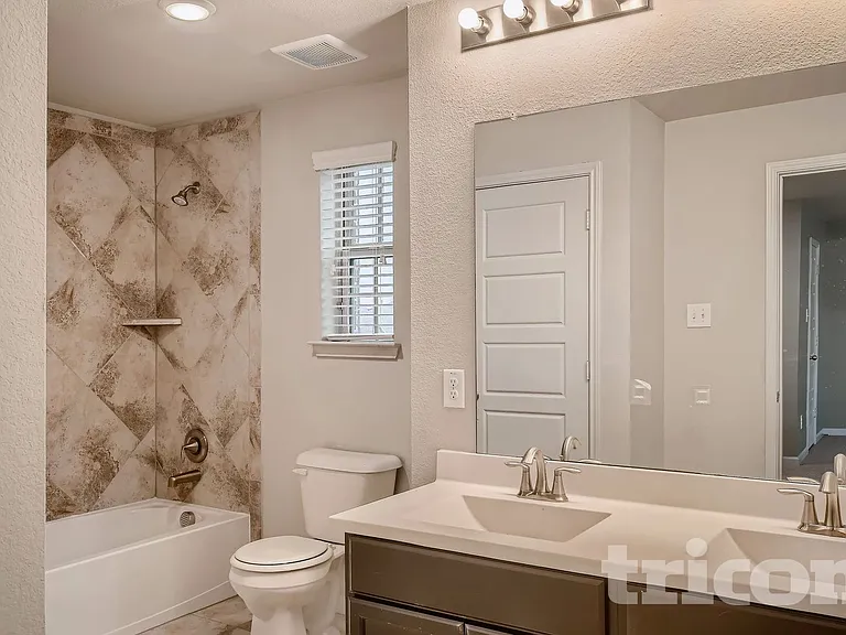 1592 Sugarberry Dr — Photo 8