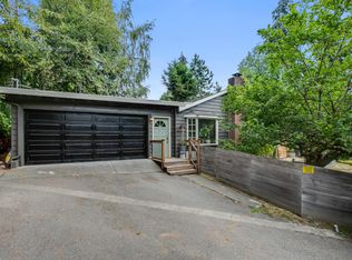 19519 55th Ave NE, Lake Forest Park, WA 98155