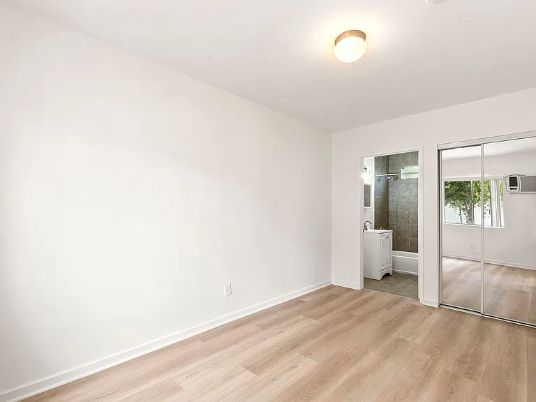 5433 Abbott Pl #14 — Photo 11