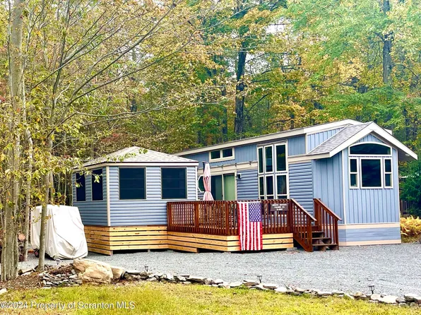 822 Goldfinch Ln #822-S8, Gouldsboro, PA 18424