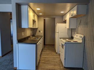 549 N Division St #6, Appleton, WI 54911